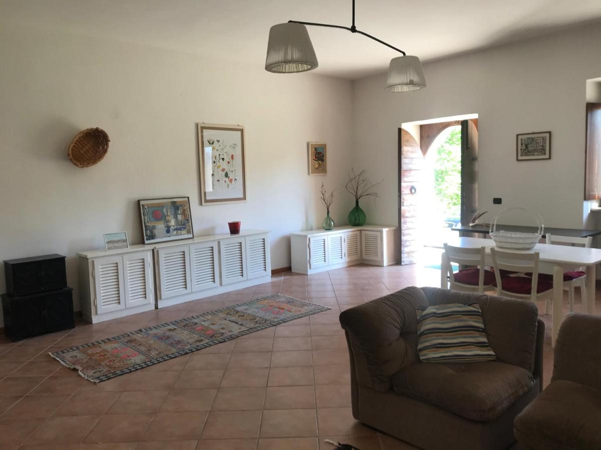 SantʼAnatolia Appartamenti Il Capomandro מראה חיצוני תמונה