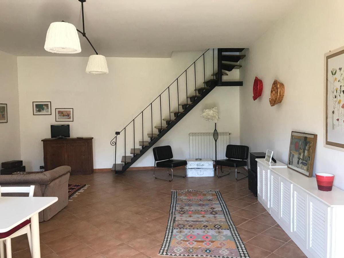 SantʼAnatolia Appartamenti Il Capomandro מראה חיצוני תמונה