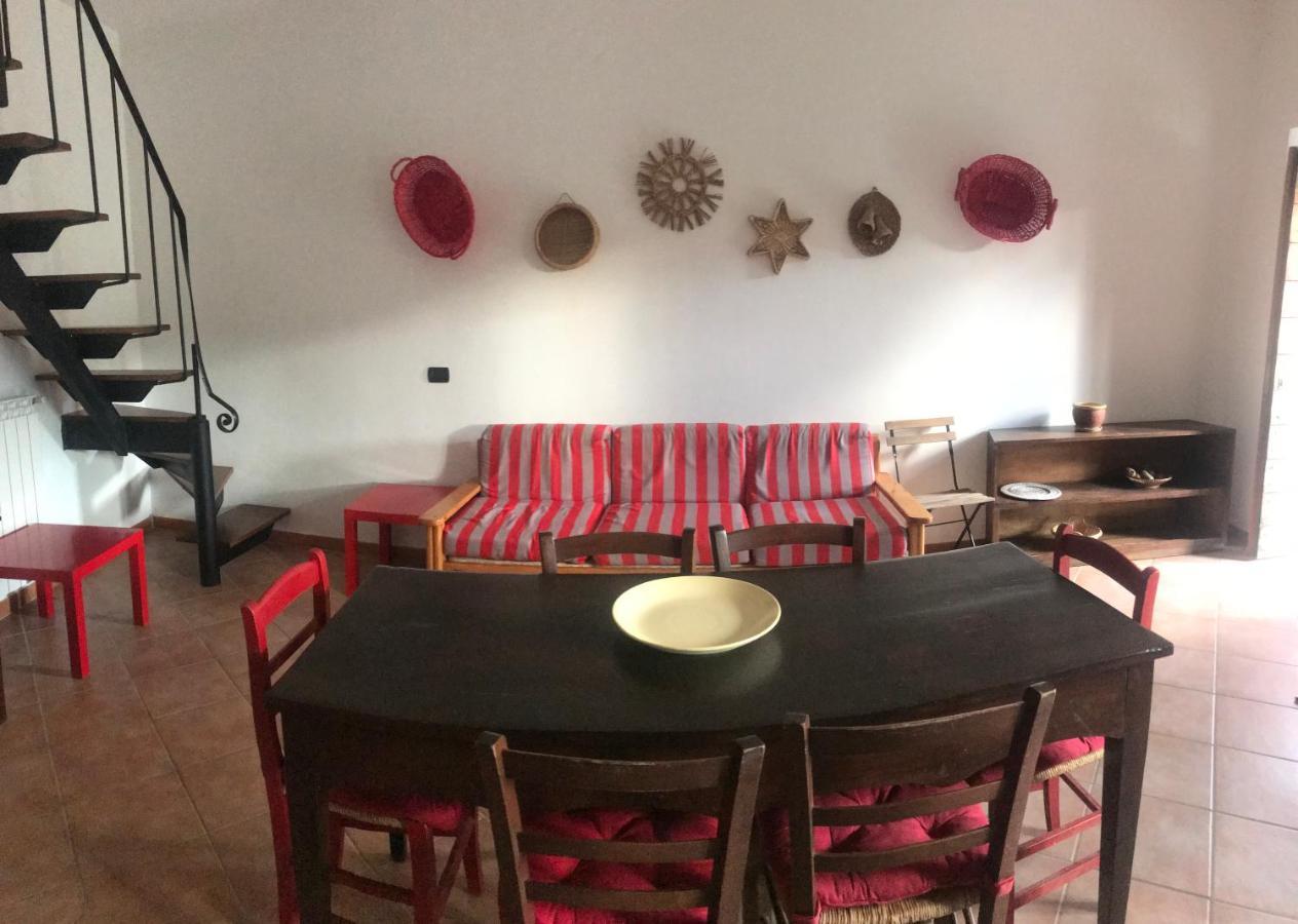 SantʼAnatolia Appartamenti Il Capomandro מראה חיצוני תמונה