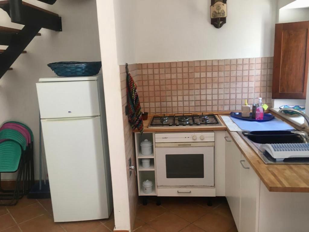 SantʼAnatolia Appartamenti Il Capomandro מראה חיצוני תמונה