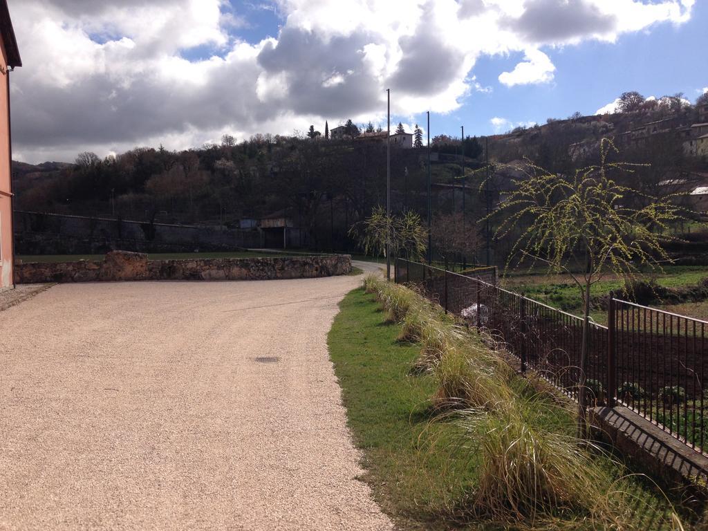 SantʼAnatolia Appartamenti Il Capomandro מראה חיצוני תמונה