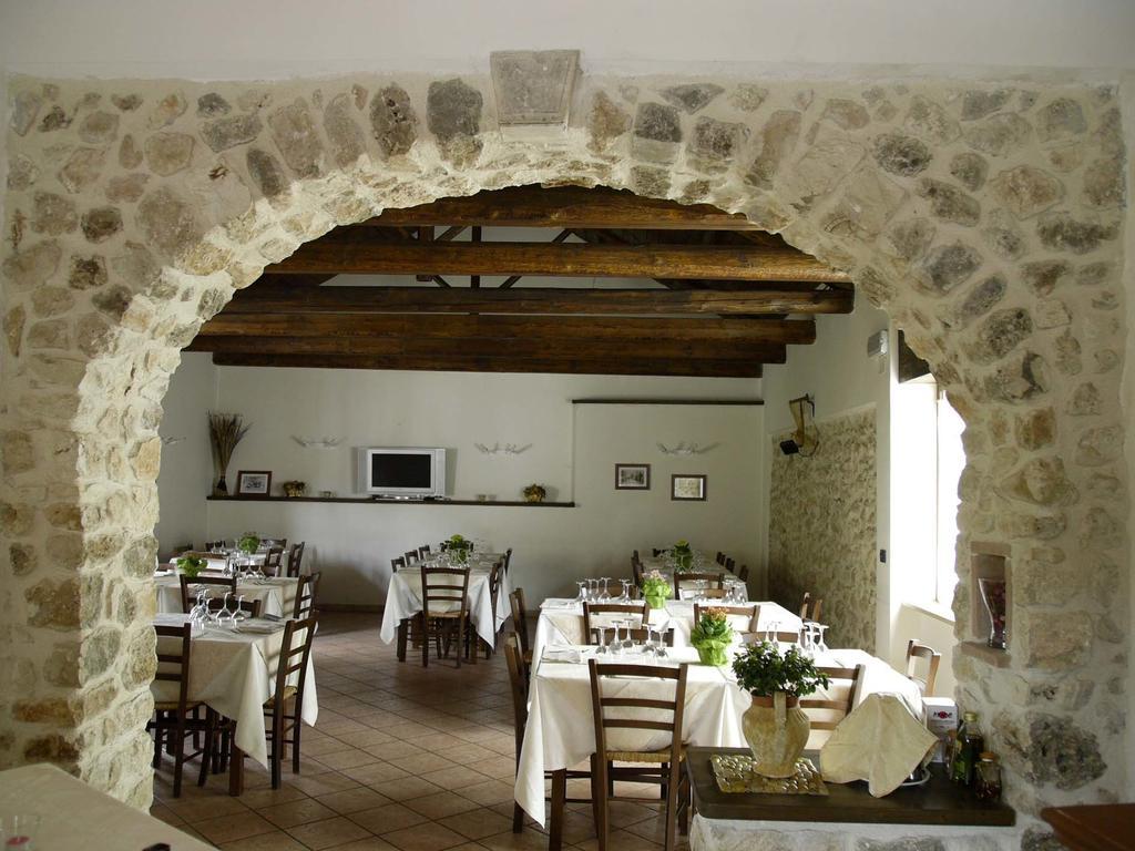 SantʼAnatolia Appartamenti Il Capomandro מראה חיצוני תמונה