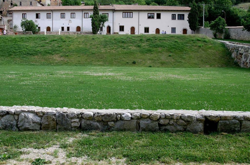 SantʼAnatolia Appartamenti Il Capomandro מראה חיצוני תמונה