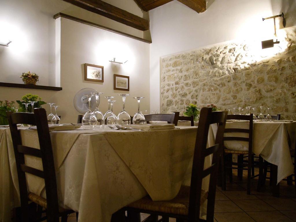 SantʼAnatolia Appartamenti Il Capomandro מראה חיצוני תמונה